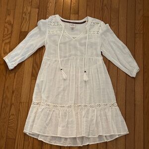 Knox Rose White Casual Dress with Lace Accents